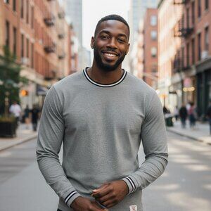 Abercrombie & Fitch Mens XL Long Sleeve Gray Crewneck Shirt